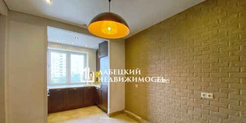 4-комн квартира ул Академика Виноградова,  д. 1