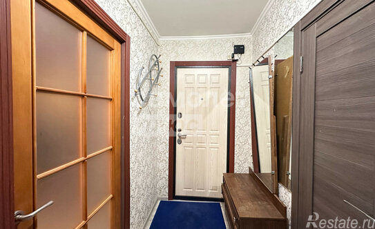 Продажа 1-комн квартиры на вторичном рынке улица Горбунова,  д. 10 к2