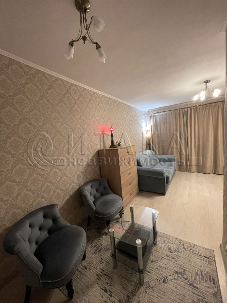 Продажа 1-комн квартиры на вторичном рынке Пушкин, Генерала Хазова,  д. 8