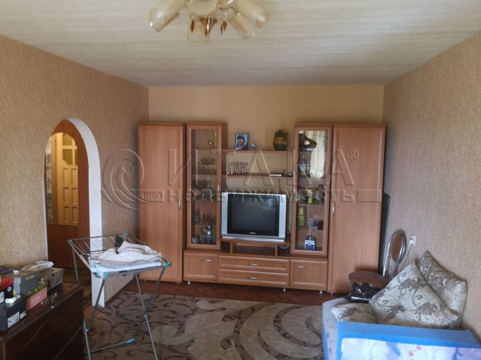 Продажа 2-комн квартиры на вторичном рынке Лодейное Поле, Гагарина,  д. 9