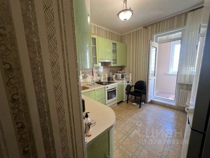 Продажа 3-комн квартиры на вторичном рынке Михневская улица, 8
