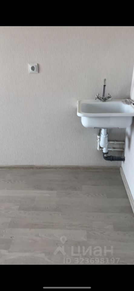 Продажа студии д. Куттузи, улица Уланская, 1