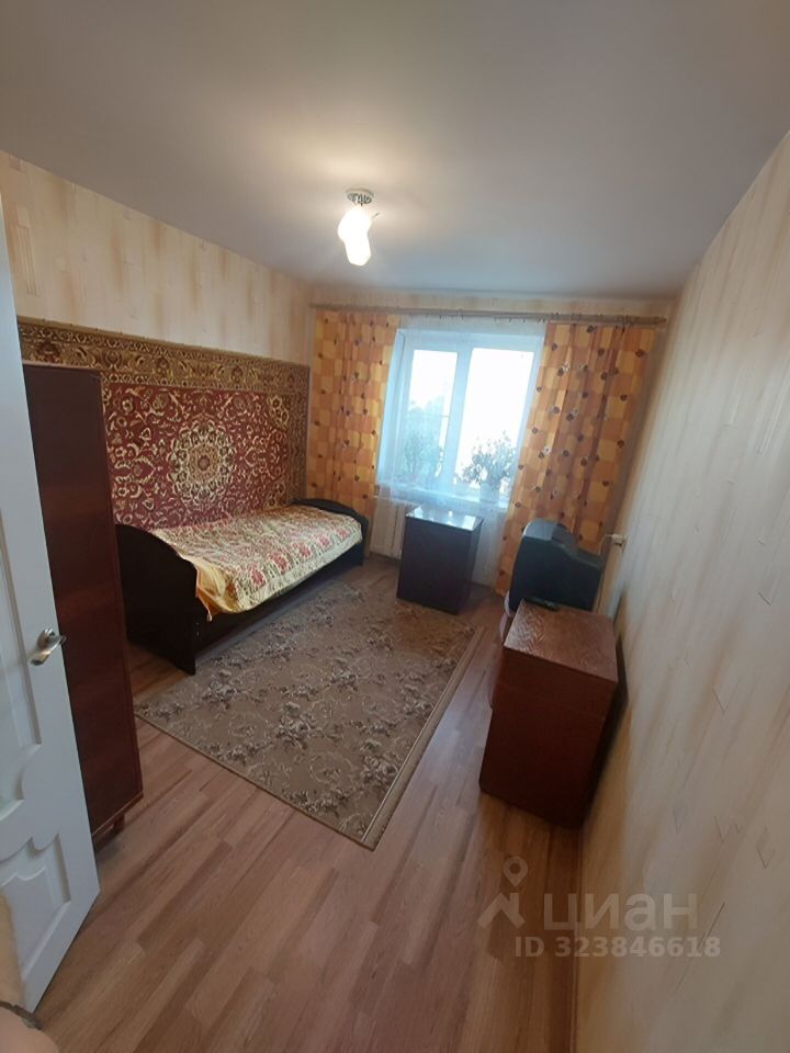 Продажа 2-комн квартиры на вторичном рынке Волхов, Авиационная улица, 32