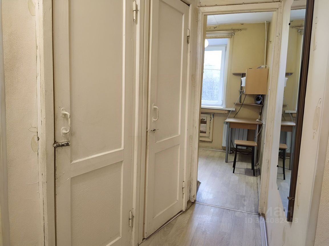 Продажа 2-комн квартиры на вторичном рынке Лесогорский пгт, улица Октябрьская, 2