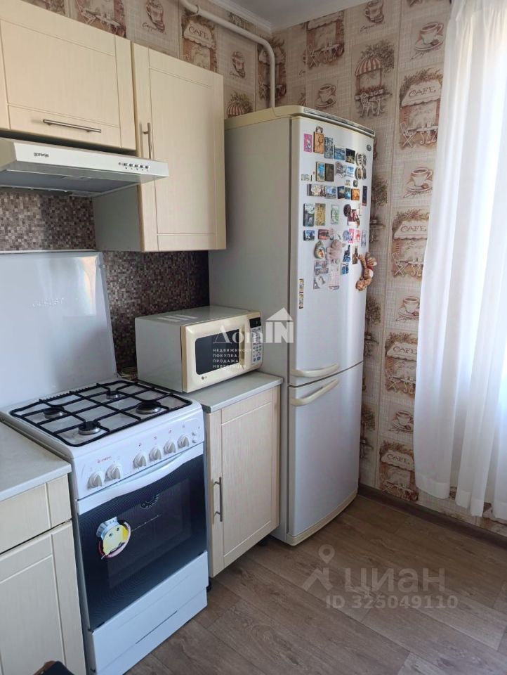 Продажа 3-комн квартиры на вторичном рынке Петергоф, дорога Бобыльская, 57