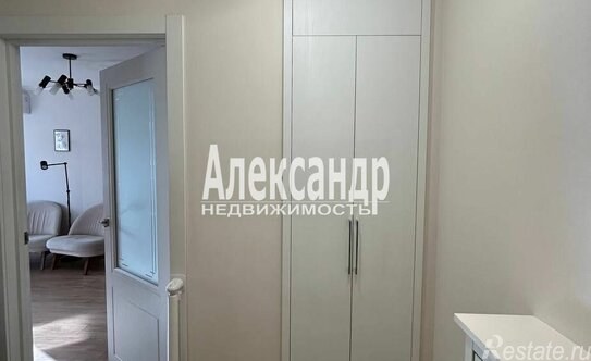 Продажа 2-комн квартиры на вторичном рынке улица Ленсовета,  д. 89