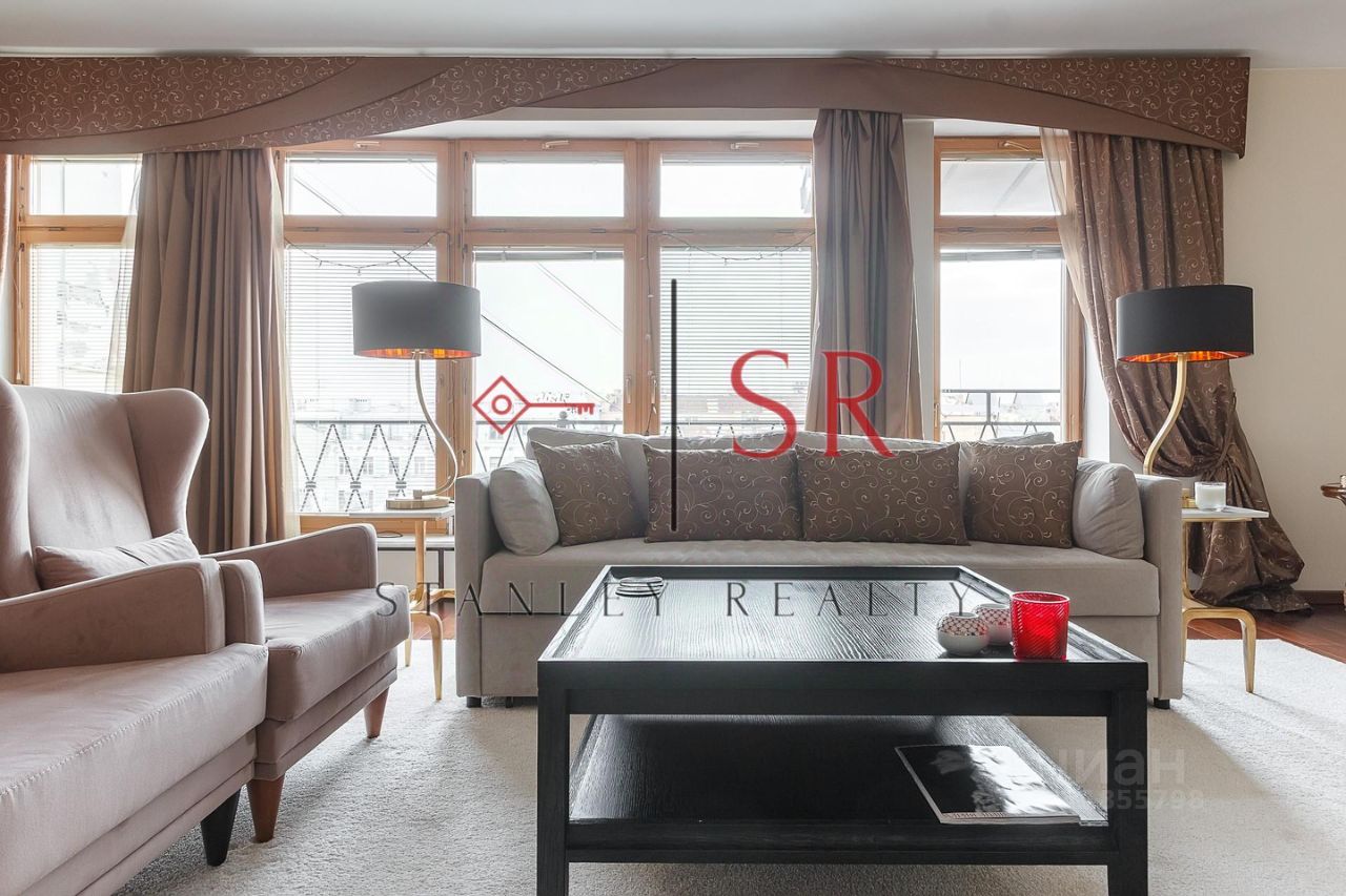 Аренда 5-комн квартиры на вторичном рынке набережная Реки Фонтанки, 25