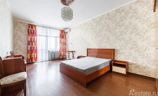 Продажа 2-комн квартиры на вторичном рынке улица Маршала Бирюзова,  д. 31