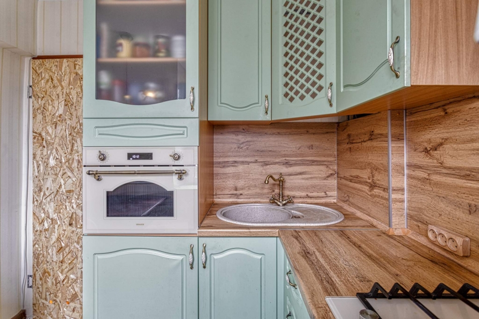 Продажа 2-комн квартиры на вторичном рынке 16-я Парковая улица,  д. 2