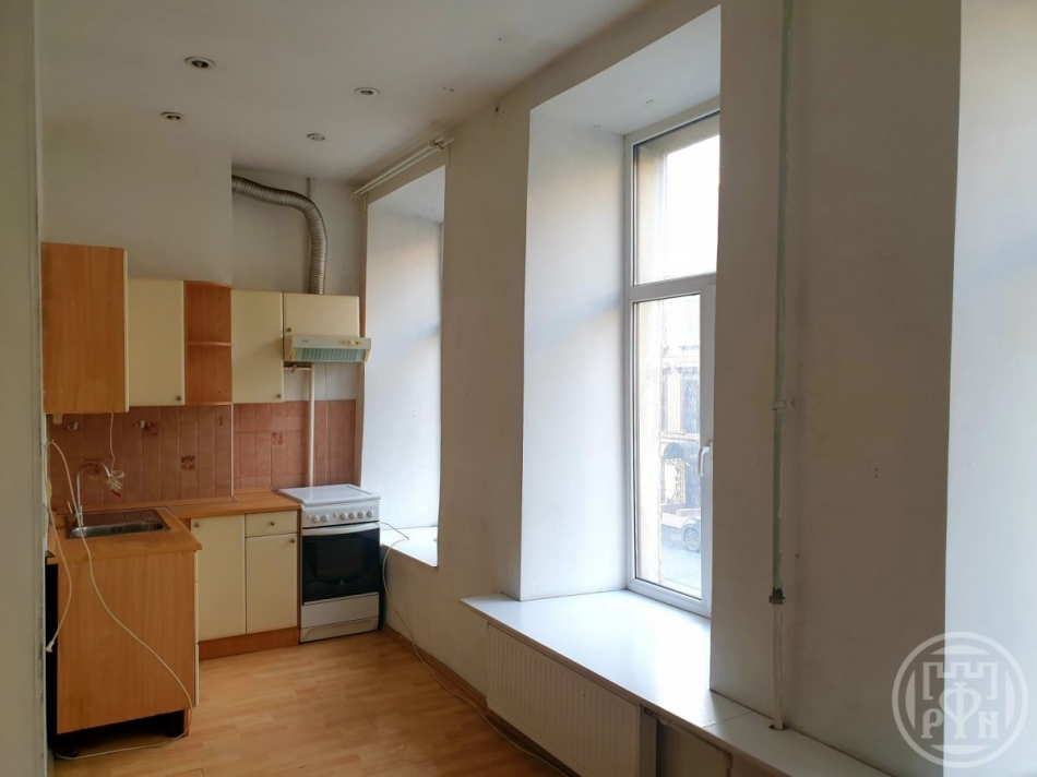 Аренда 2-комн квартиры на вторичном рынке Колокольная ул. ,  д. 15