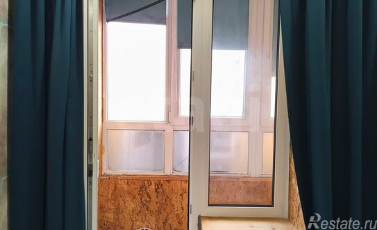 Продажа 3-комн квартиры на вторичном рынке ул Фёдора Абрамова,  д. 18,  к. 1