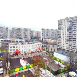 Продажа 2-комн квартиры на вторичном рынке Митинский 2-й пер,  д. 5