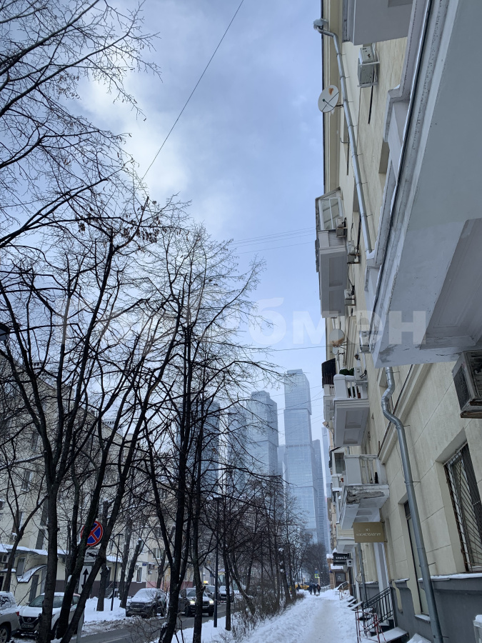 Продажа 3-комн квартиры на вторичном рынке Студенческая улица, 26