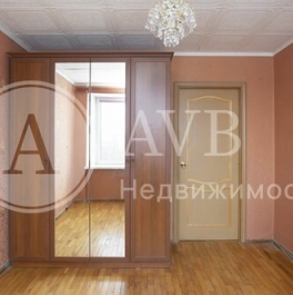 Продажа 3-комн квартиры на вторичном рынке Ветеранов пр-кт,  д. 157/20