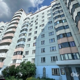 Аренда 3-комн квартиры на вторичном рынке улица Брусилова,  д. 21