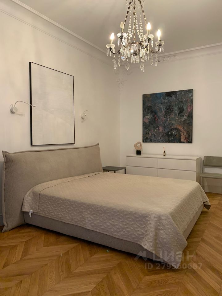 Аренда 4-комн квартиры на вторичном рынке переулок Хилков, 1