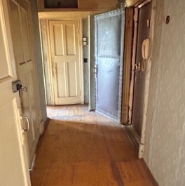 Продажа 2-комн квартиры на вторичном рынке улица Бажова,  д. 4