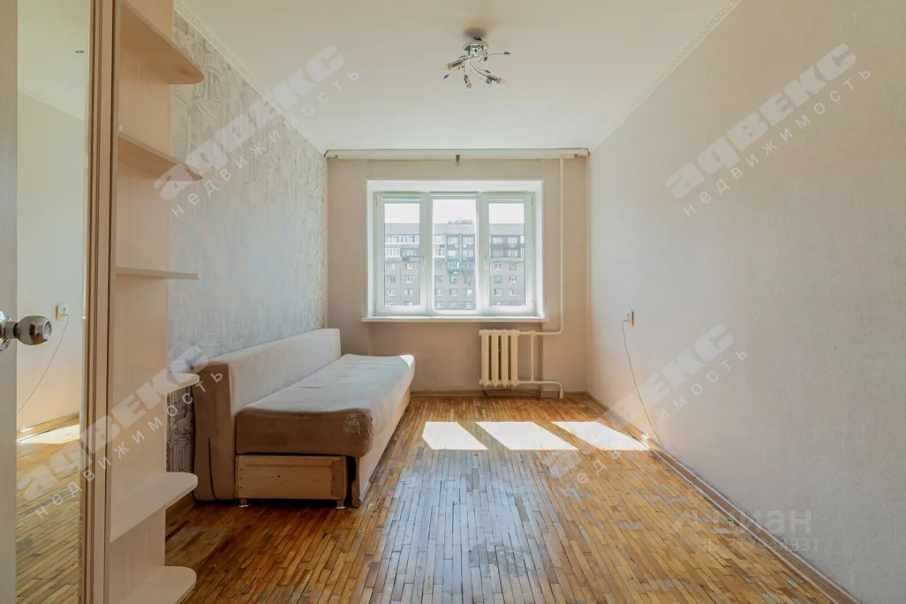 Продажа комнаты Бухарестская улица, 72К1