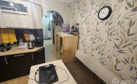 Продажа 1-комн квартиры на вторичном рынке Яхтенная улица,  д. 9 к1