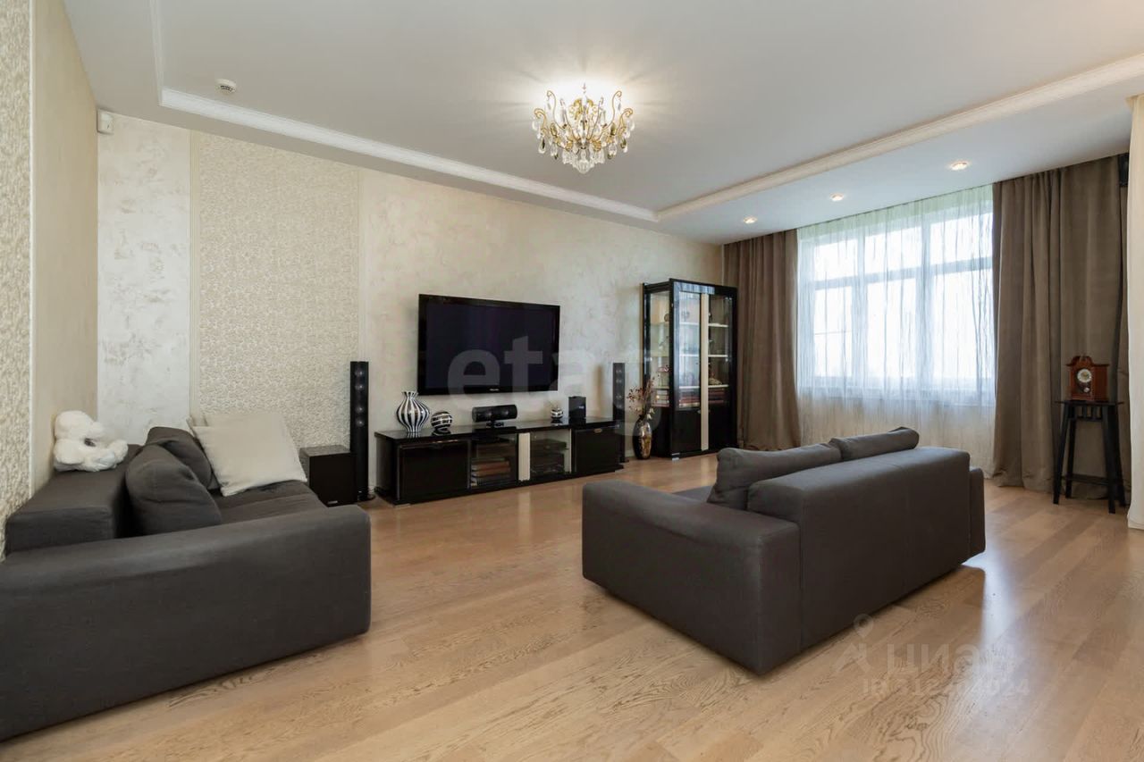 Продажа 4-комн квартиры на вторичном рынке улица Авиаконструктора Микояна, 14к4