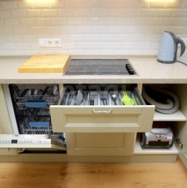 Продажа 1-комн квартиры на вторичном рынке Дунайский пр-кт,  д. 7