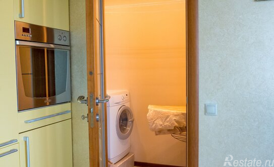 Продажа 2-комн квартиры на вторичном рынке Авиационная улица,  д. 79В