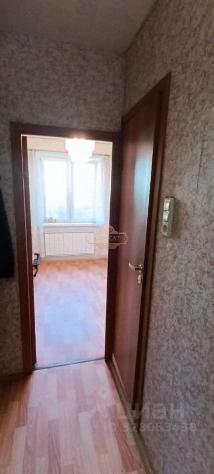 Продажа 1-комн квартиры на вторичном рынке Мебельная улица, 45к1