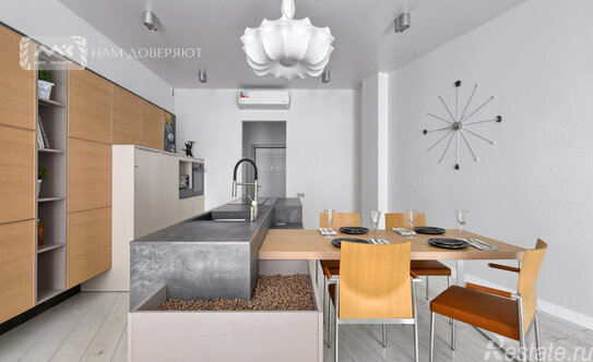 Продажа 2-комн квартиры на вторичном рынке Ремесленная улица