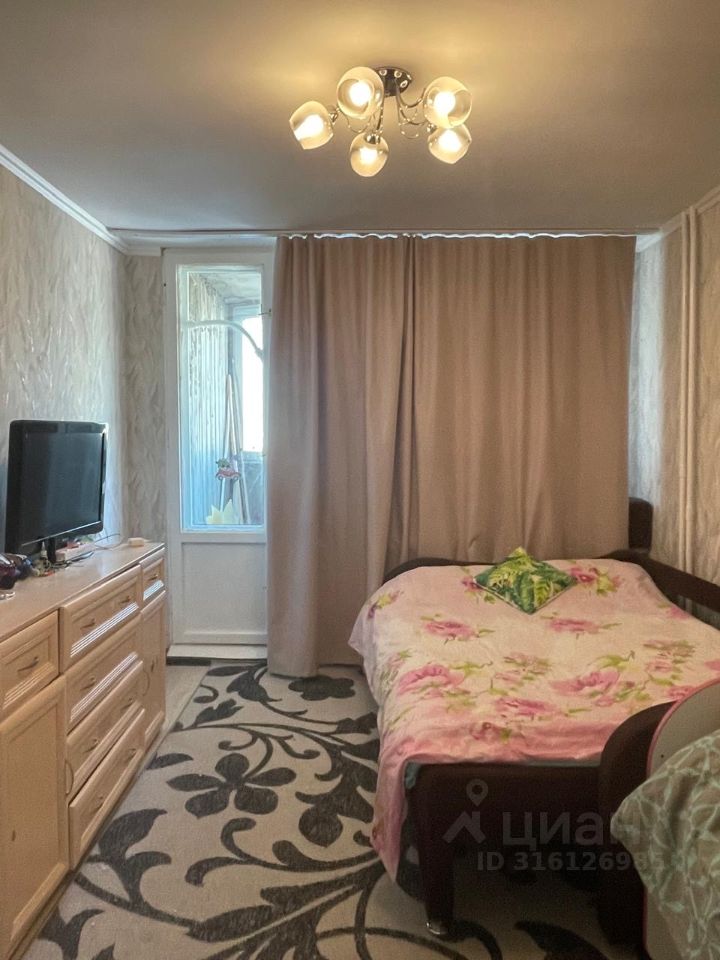 Продажа 3-комн квартиры на вторичном рынке Новосмоленская набережная, 8