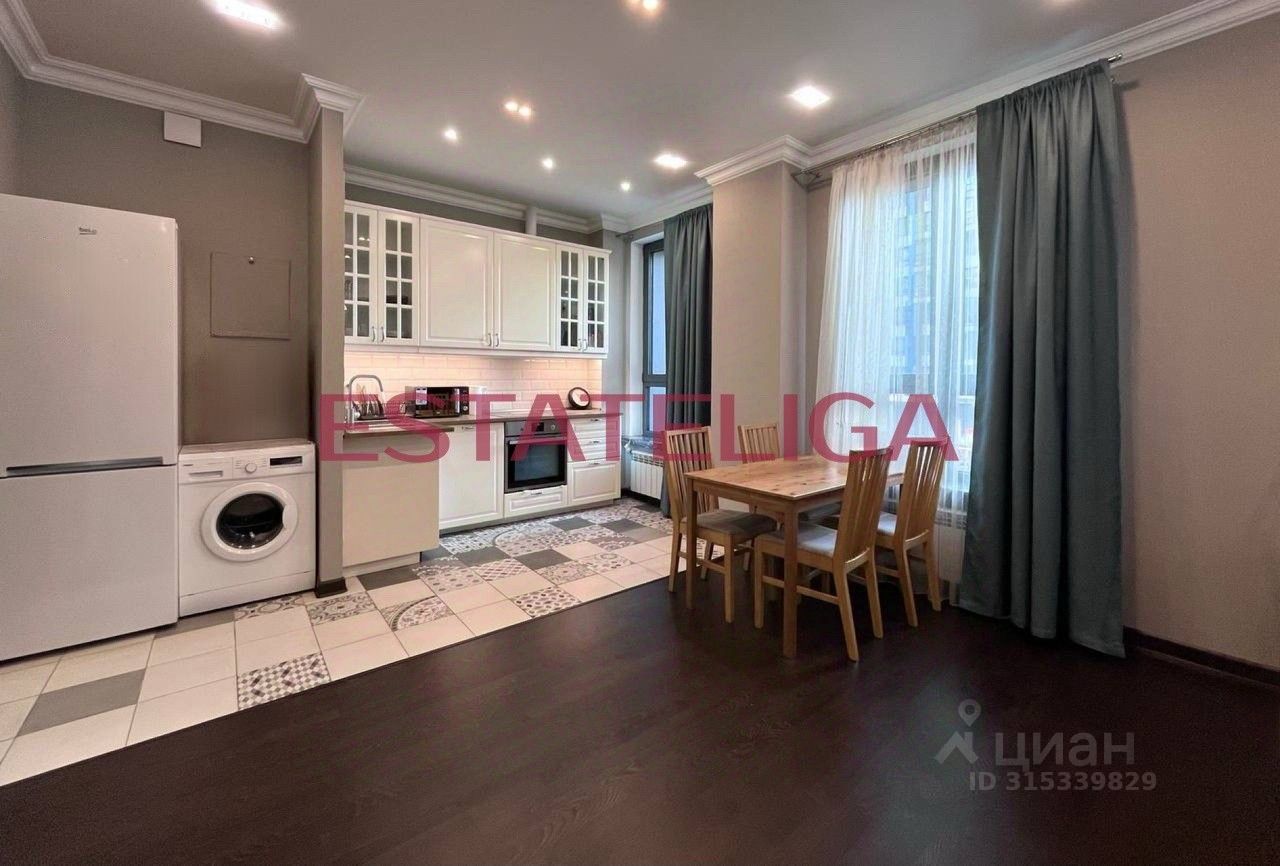 Продажа 2-комн квартиры на вторичном рынке Береговой проезд, 5к2