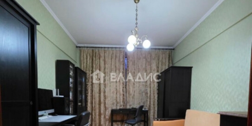 4-комн квартира улица Годовикова,  д. 5