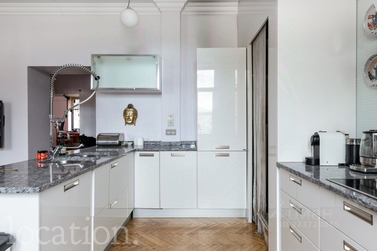 Аренда 4-комн квартиры на вторичном рынке Ермолаевский переулок, 13С4