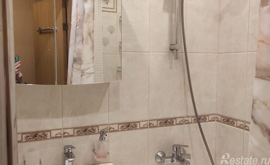 Продажа 2-комн квартиры на вторичном рынке Белградская улица,  д. 32