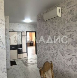 Продажа 2-комн квартиры на вторичном рынке Зенино, улица Камова,  д. 11/5