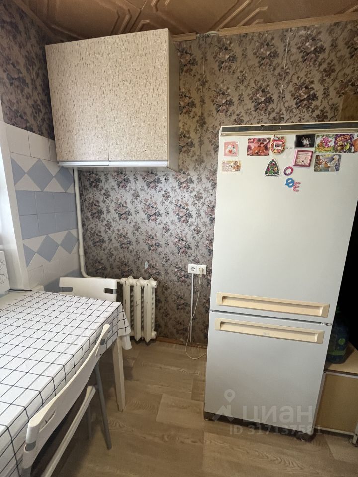 Продажа 4-комн квартиры на вторичном рынке 1-й кв-л, 5-й мкр,  д. 4