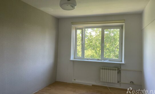 Аренда 3-комн квартиры на вторичном рынке Ракетный б-р,  д. 8