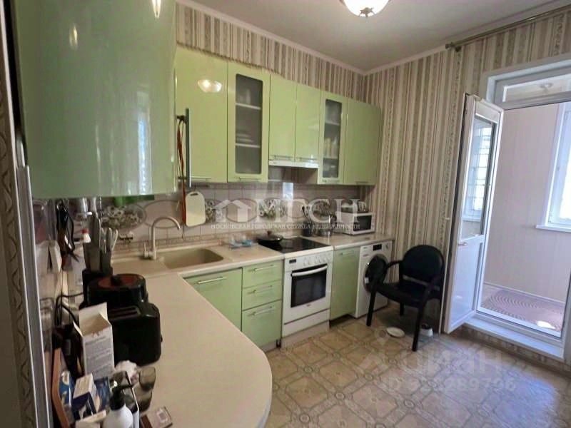 Продажа 3-комн квартиры на вторичном рынке Михневская улица, 8