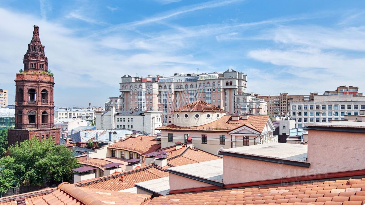 Продажа 5-комн квартиры на вторичном рынке улица Фадеева, 4А