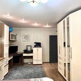 Продажа 2-комн квартиры на вторичном рынке улица Санникова,  д. 3 к2