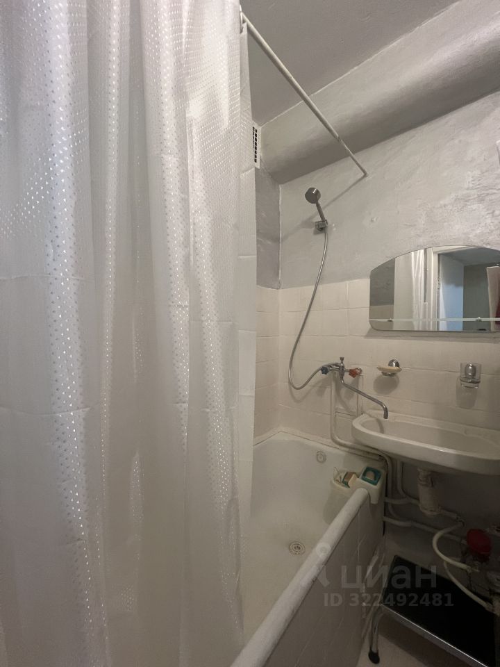 Аренда 2-комн квартиры на вторичном рынке Самаркандский бульвар, 9К3