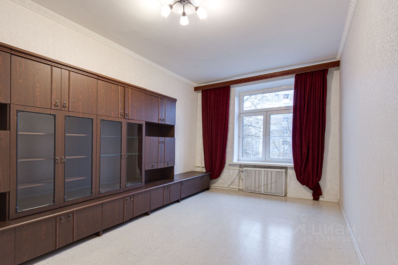 Продажа 3-комн квартиры на вторичном рынке Окружной проезд, 11К5