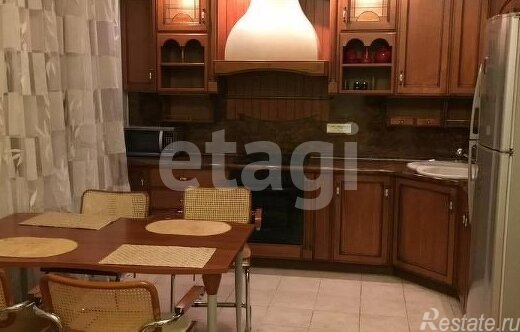 Продажа 2-комн квартиры на вторичном рынке Молодёжная улица,  д. 3