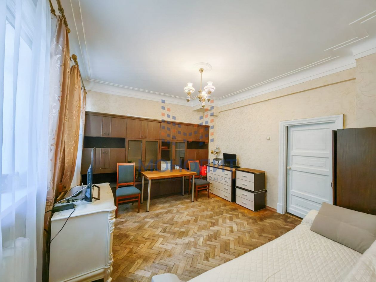 Продажа 4-комн квартиры на вторичном рынке Старая Басманная улица, 20к1