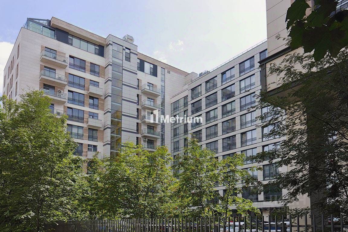 Продажа 3-комн квартиры на вторичном рынке Казарменный переулок, 3