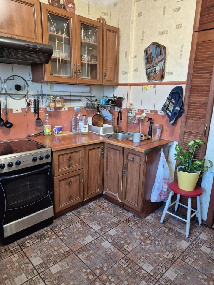 Продажа 3-комн квартиры на вторичном рынке улица Академика Байкова, 13к1