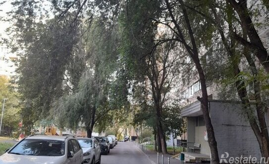 Аренда 3-комн квартиры на вторичном рынке Батюнинская улица,  д. 14