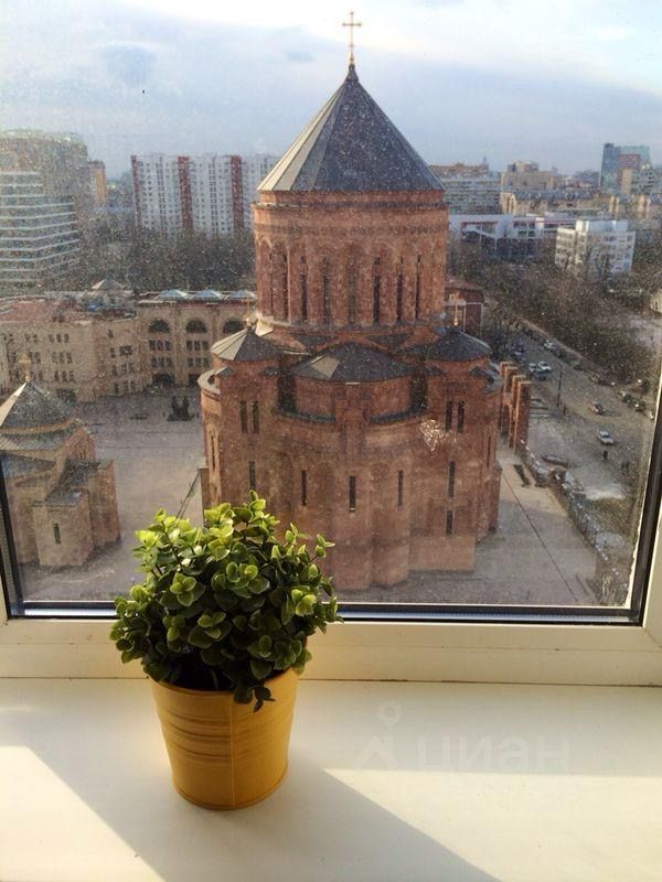 Продажа 2-комн квартиры на вторичном рынке Олимпийский проспект, 22