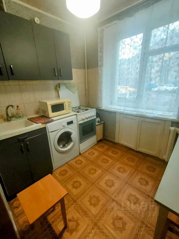 Продажа 3-комн квартиры на вторичном рынке Домодедово, площадь Гагарина, 6