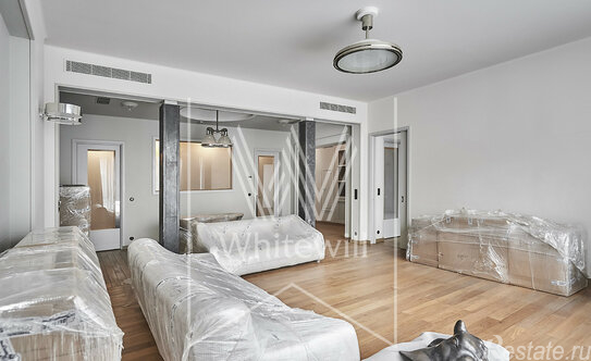 Аренда 4-комн квартиры на вторичном рынке Тружеников 1-й пер,  д. 17А