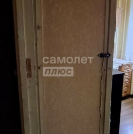 Продажа 1-комн квартиры на вторичном рынке Красногорск, Парковая улица,  д. 4